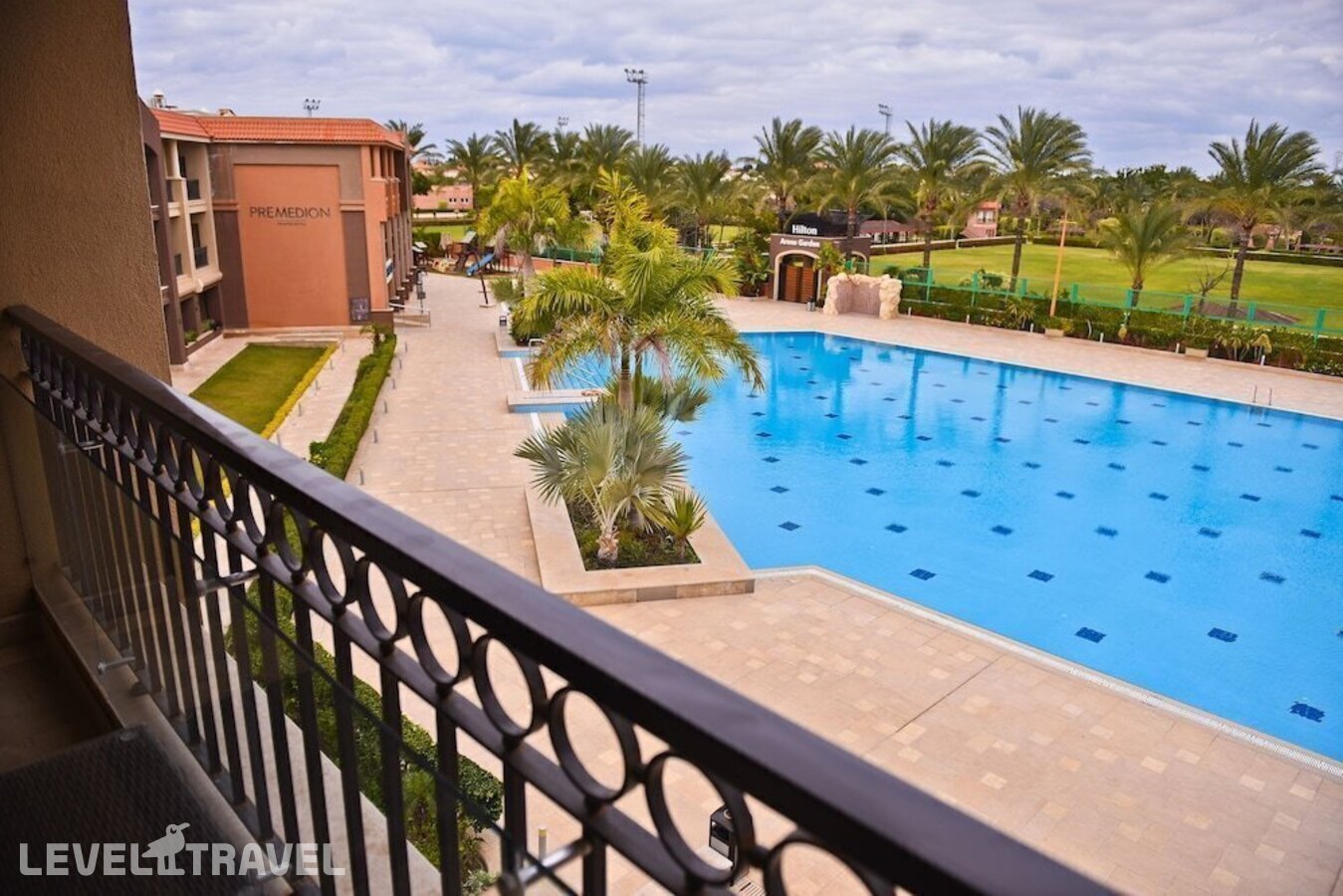 фотографии номера Делюкс с балконом отеля Hilton Alexandria King's Ranch в Египет(Александрия) - фото №4