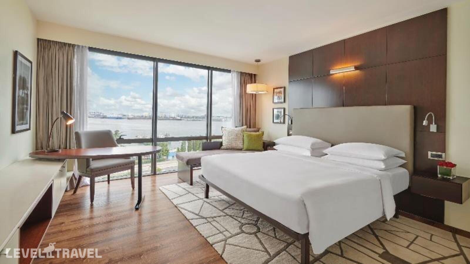 фотографии номера Стандартный номер отеля Hyatt Regency Dar Es Salaam, The Kilimanjaro в Танзания(Дар-эс-Салам) - фото №1