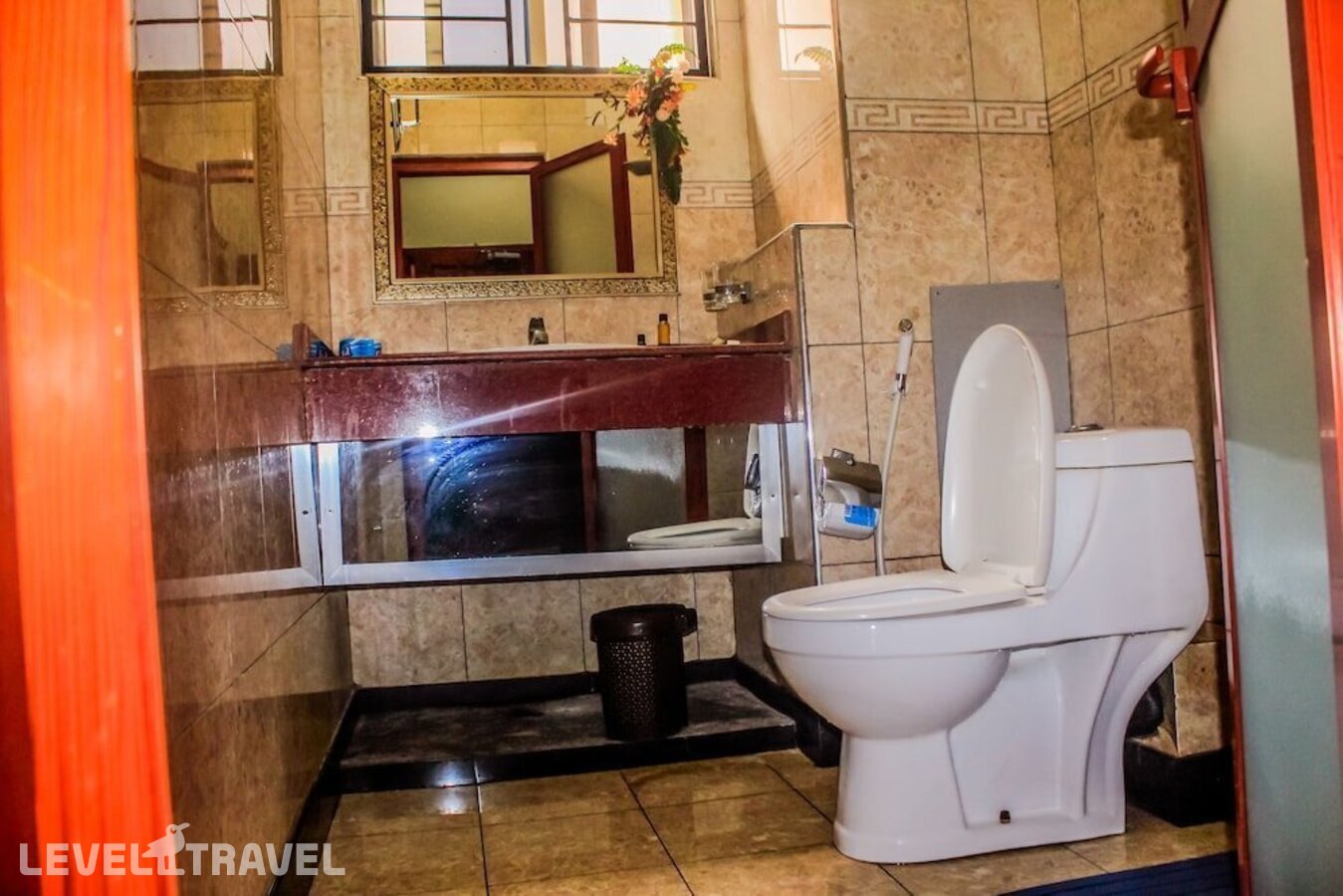 фотографии номера Представительский номер отеля Jamirex Hotel в Танзания(Дар-эс-Салам) - фото №6