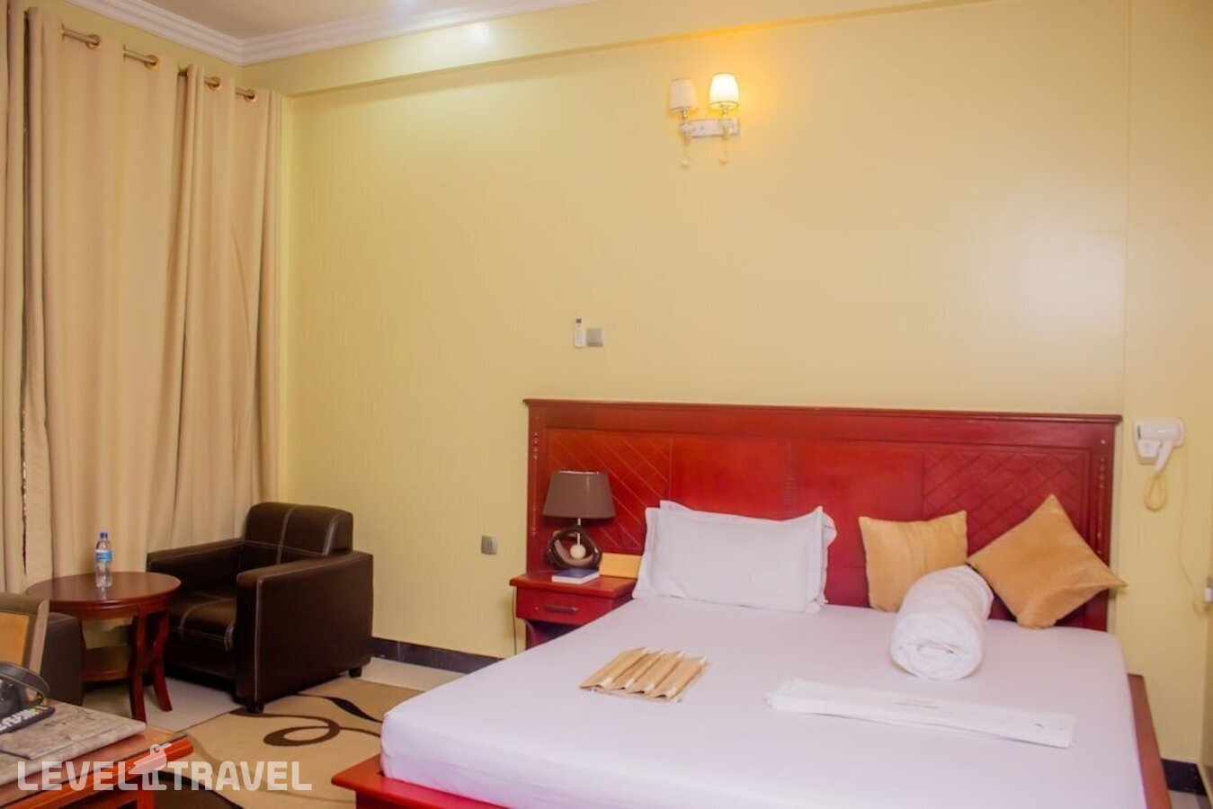 фотографии номера Представительский номер отеля Jamirex Hotel в Танзания(Дар-эс-Салам) - фото №4