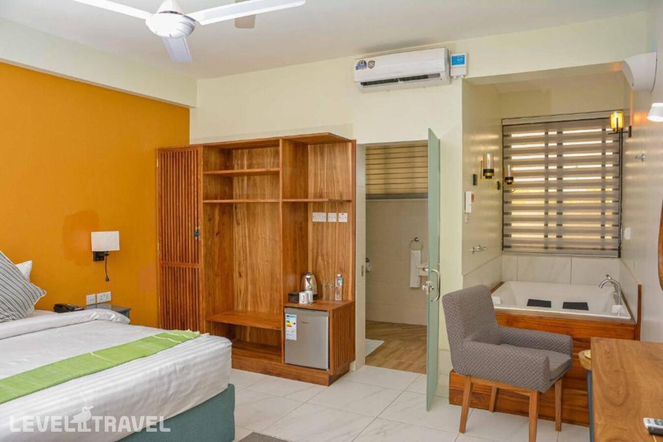 фотографии номера Представительский номер отеля Jangwani Sea Breeze Resort в Танзания(Дар-эс-Салам) - фото №4