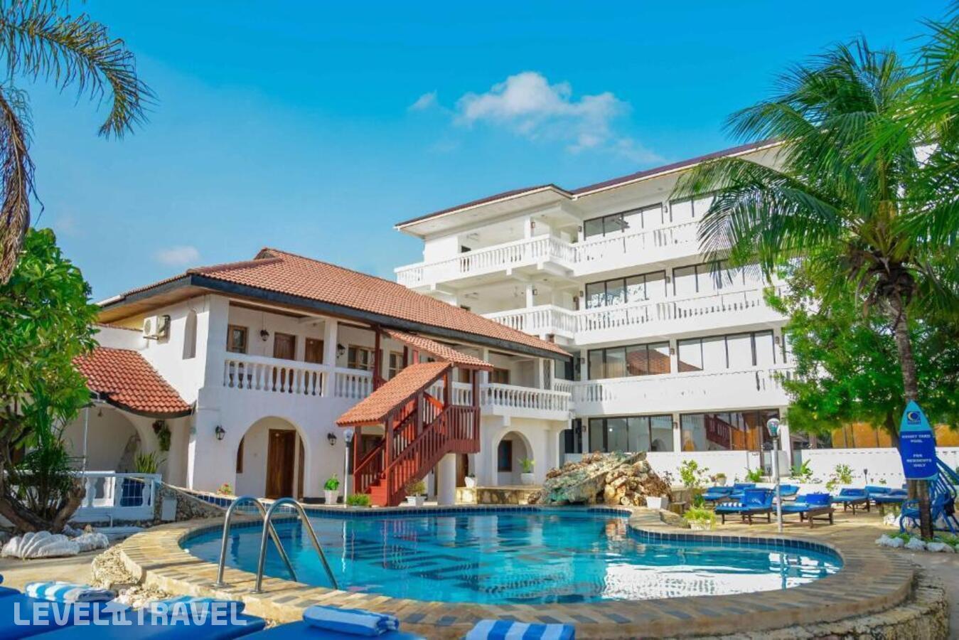 фотографии номера Представительский номер отеля Jangwani Sea Breeze Resort в Танзания(Дар-эс-Салам) - фото №7