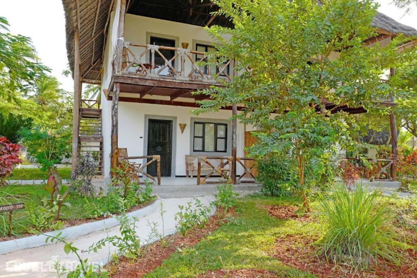 фотографии номера Полулюкс отеля Pongwe Bay Resort в Танзания(Понгве) - фото №7