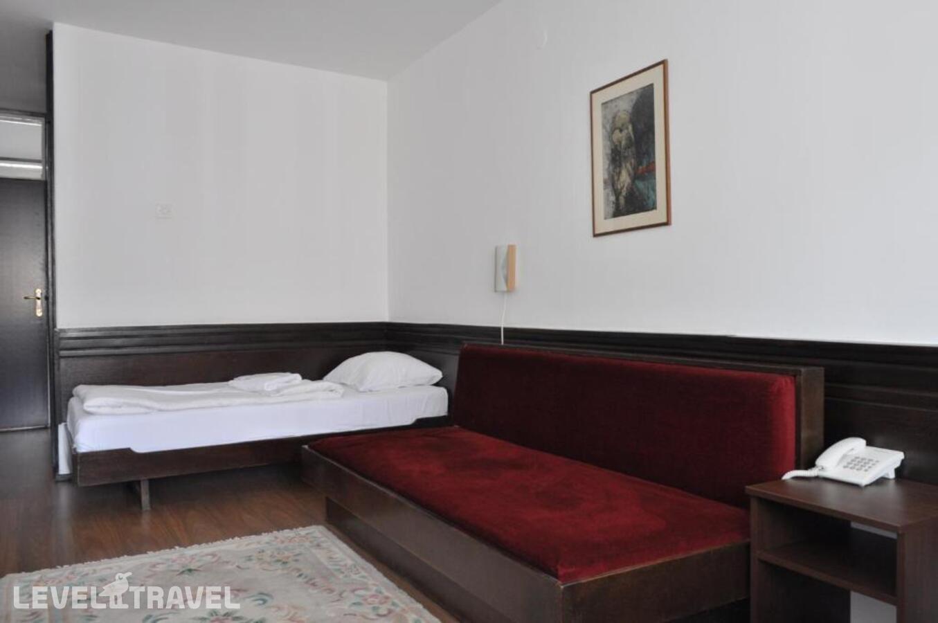 фотографии номера Семейный номер отеля Hotel Komovi в Черногория(Андриевица) - фото №1