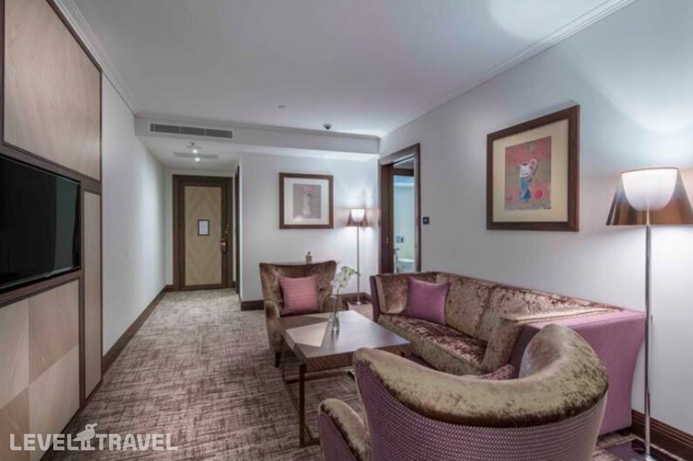 фотографии номера Люкс отеля Hilton Podgorica Crna Gora в Черногория(Подгорица) - фото №1