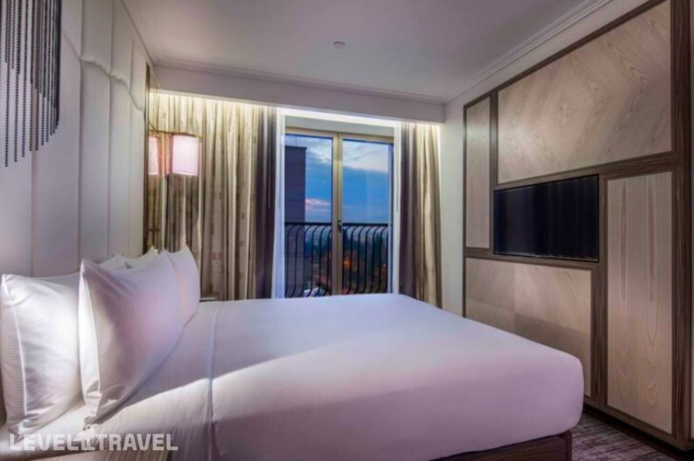 фотографии номера Люкс отеля Hilton Podgorica Crna Gora в Черногория(Подгорица) - фото №2
