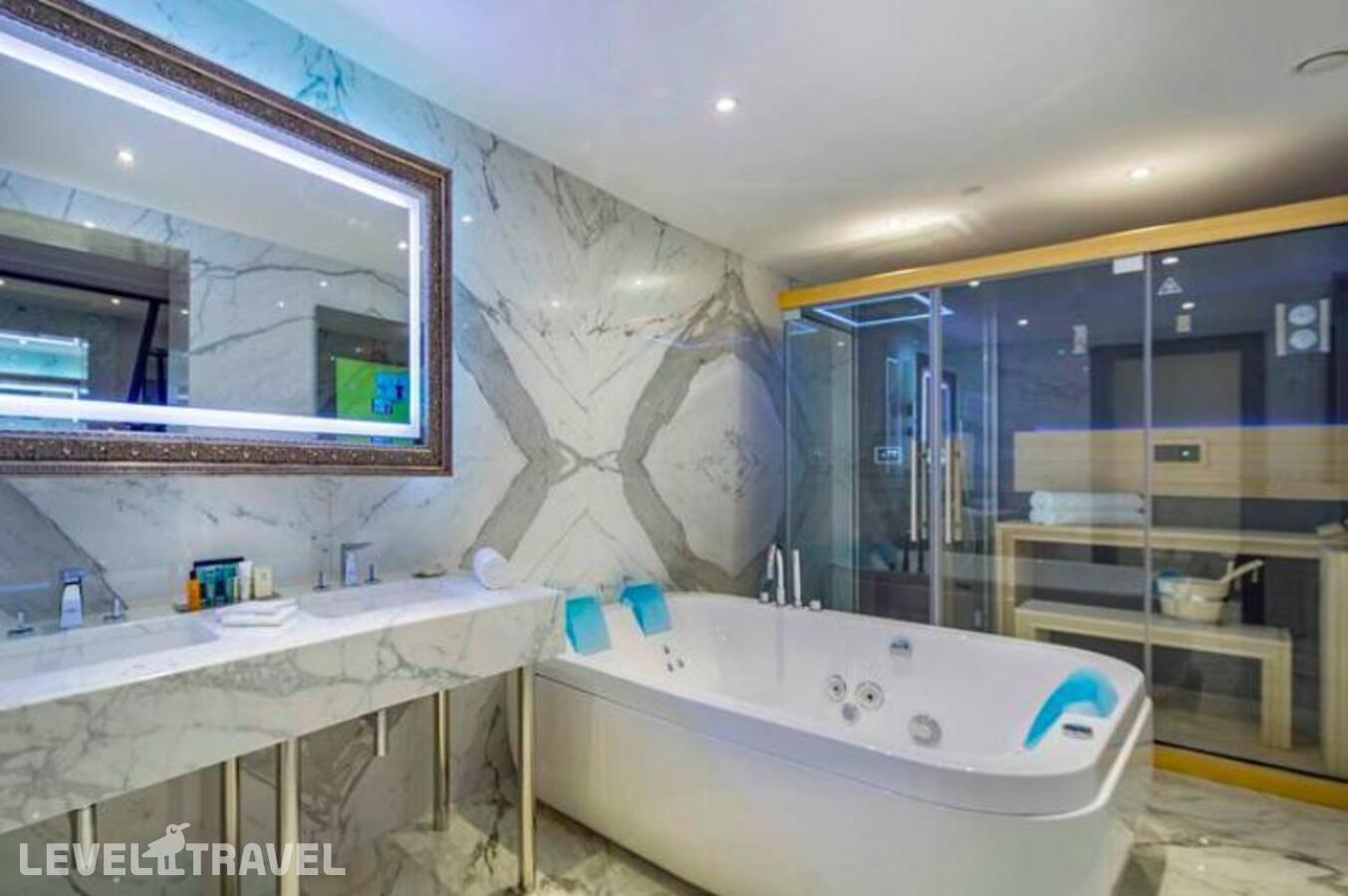 фотографии номера Люкс президентский отеля Hilton Podgorica Crna Gora в Черногория(Подгорица) - фото №4