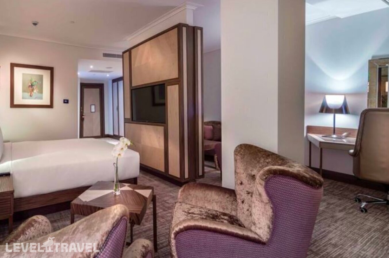 фотографии номера Полулюкс отеля Hilton Podgorica Crna Gora в Черногория(Подгорица) - фото №4