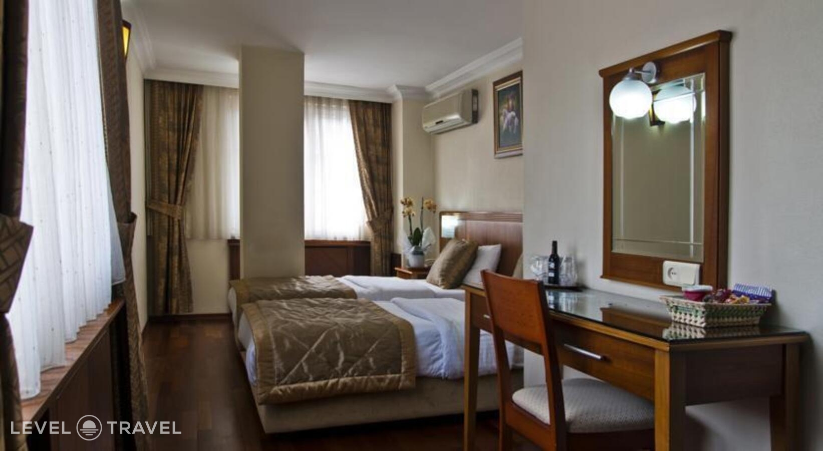 фотографии номера Улучшенный номер отеля Centrum Istanbul Hotel в Турция(Сиркеджи) - фото №1