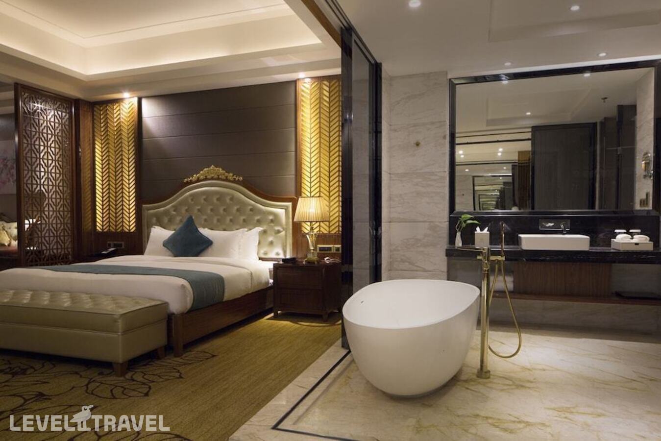 фотографии номера Люкс Премьер отеля Honder International Hotel в Китай(Гуанчжоу) - фото №5