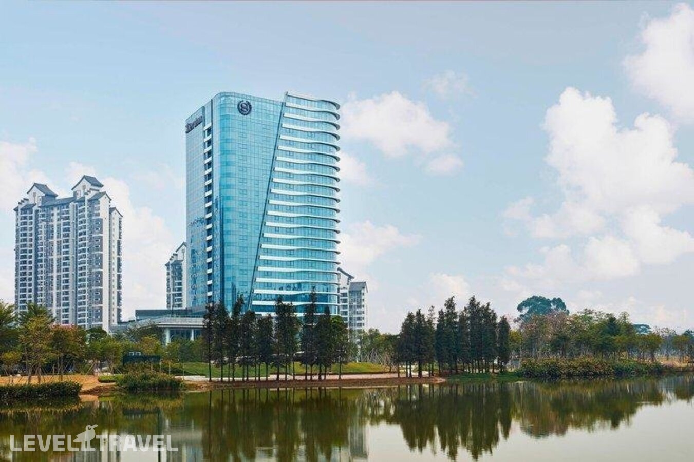 фотографии номера Люкс роскошный отеля Sheraton Guangzhou Nansha Hotel в Китай(Гуанчжоу) - фото №1