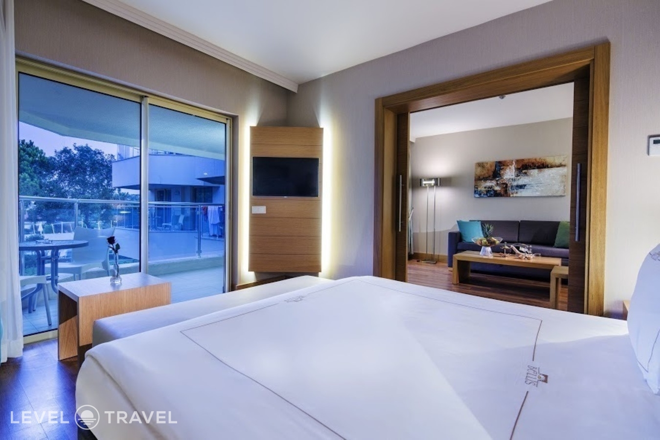 фотографии номера Улучшенный семейный отеля Bellis Deluxe Hotel в Турция(Кадрие) - фото №1