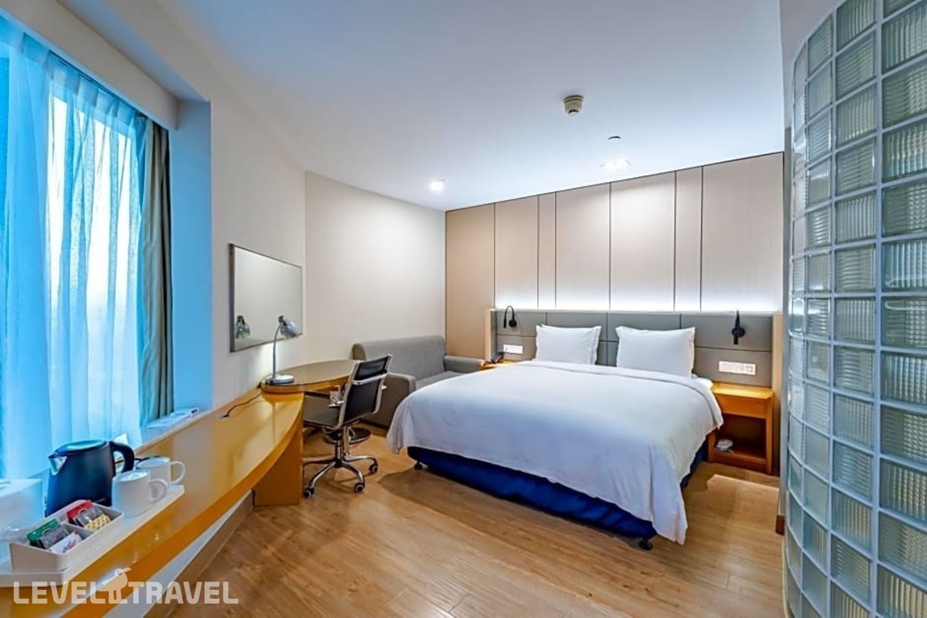 фотографии номера Одноместный номер отеля Holiday Inn Express Shanghai Jinqiao Central, An Ihg Hotel в Китай(Шанхай) - фото №8