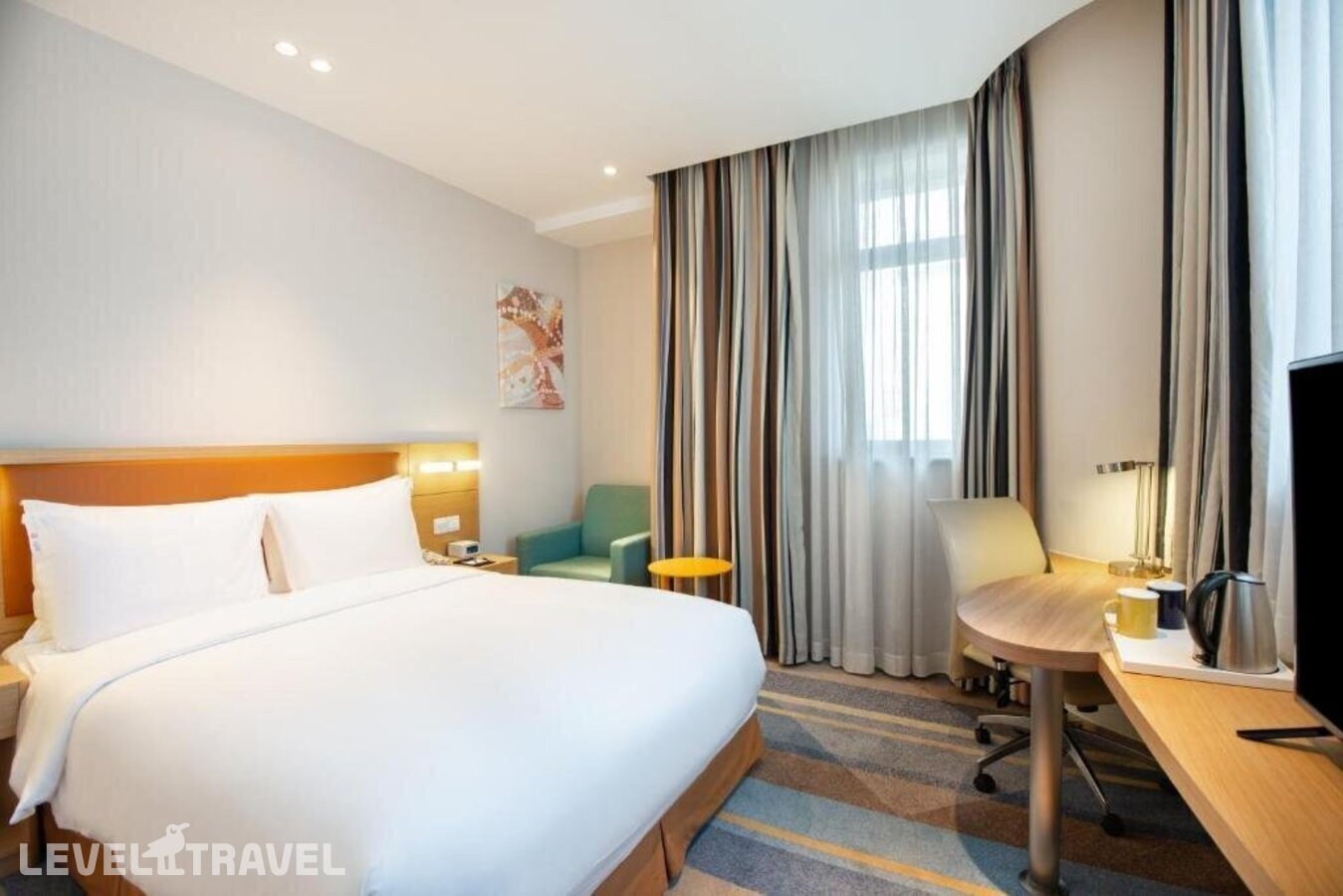 фотографии номера Одноместный номер отеля Holiday Inn Express Shanghai Zhenping в Китай(Шанхай) - фото №3