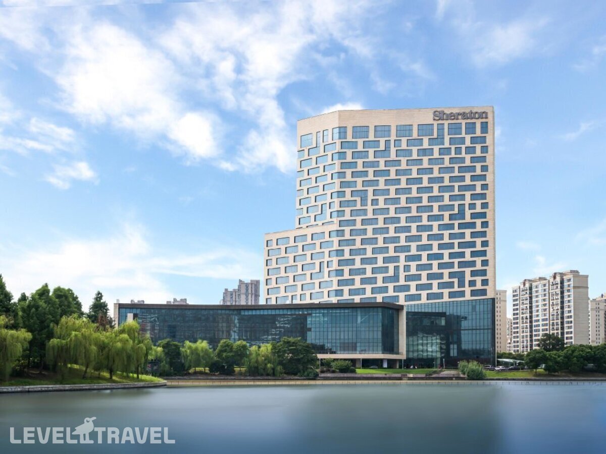 фотографии номера Полулюкс отеля Sheraton Shanghai Jiading Hotel в Китай(Шанхай) - фото №1