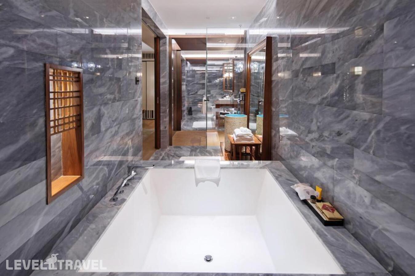 фотографии номера Семейный люкс отеля The Anandi Hotel And Spa Shanghai в Китай(Шанхай) - фото №4
