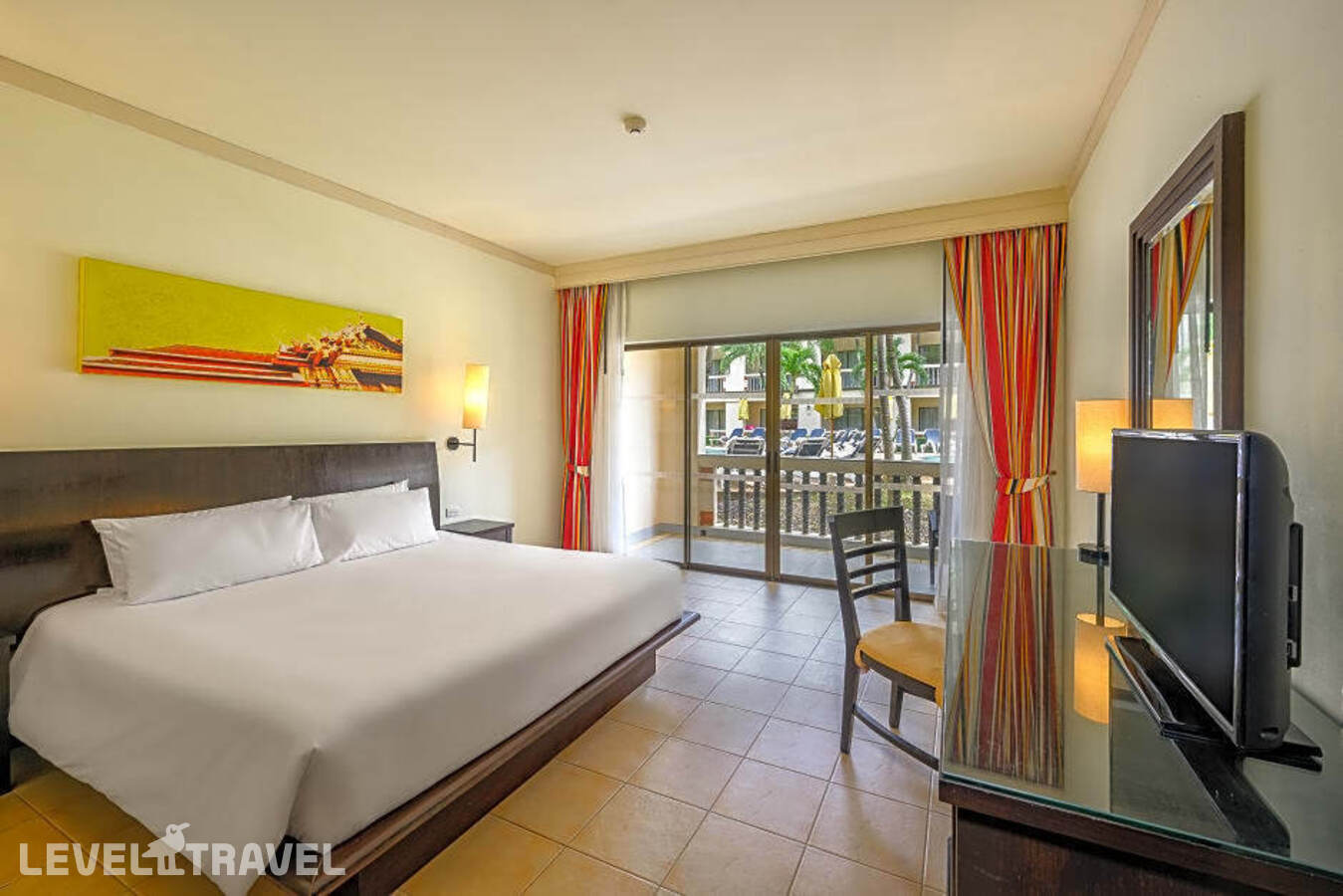 фотографии номера Люкс премиум с видом на бассейн отеля Centara Kata Resort Phuket в Таиланд(Ката Бич) - фото №54