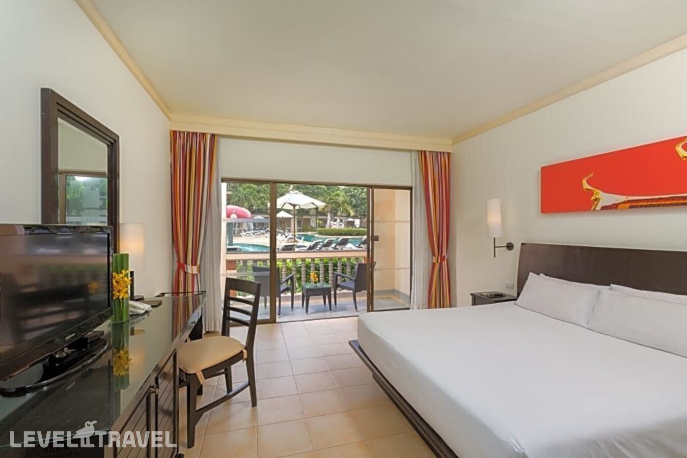 фотографии номера Люкс премиум с видом на бассейн отеля Centara Kata Resort Phuket в Таиланд(Ката Бич) - фото №55