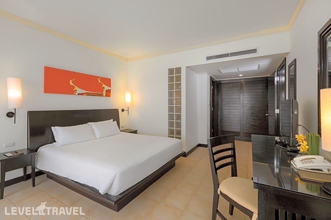 фотографии номера Люкс премиум с видом на бассейн отеля Centara Kata Resort Phuket в Таиланд(Ката Бич) - фото №28