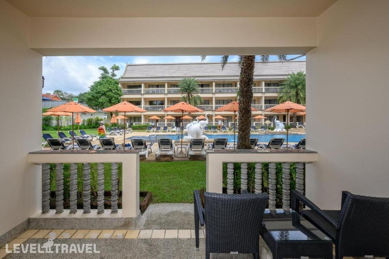фотографии номера Семейный с выходом к бассейну отеля Centara Kata Resort Phuket в Таиланд(Ката Бич) - фото №1