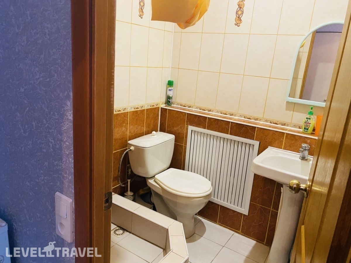 фотографии номера Трехместный экономичный отеля Гостевой дом на Толстого 13 в Россия(Витязево) - фото №50