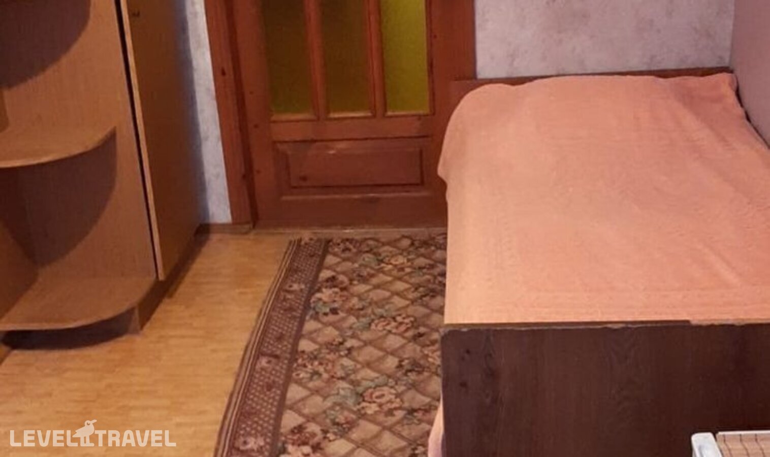 фотографии номера Трехместный экономичный отеля Гостевой дом на Толстого 13 в Россия(Витязево) - фото №9