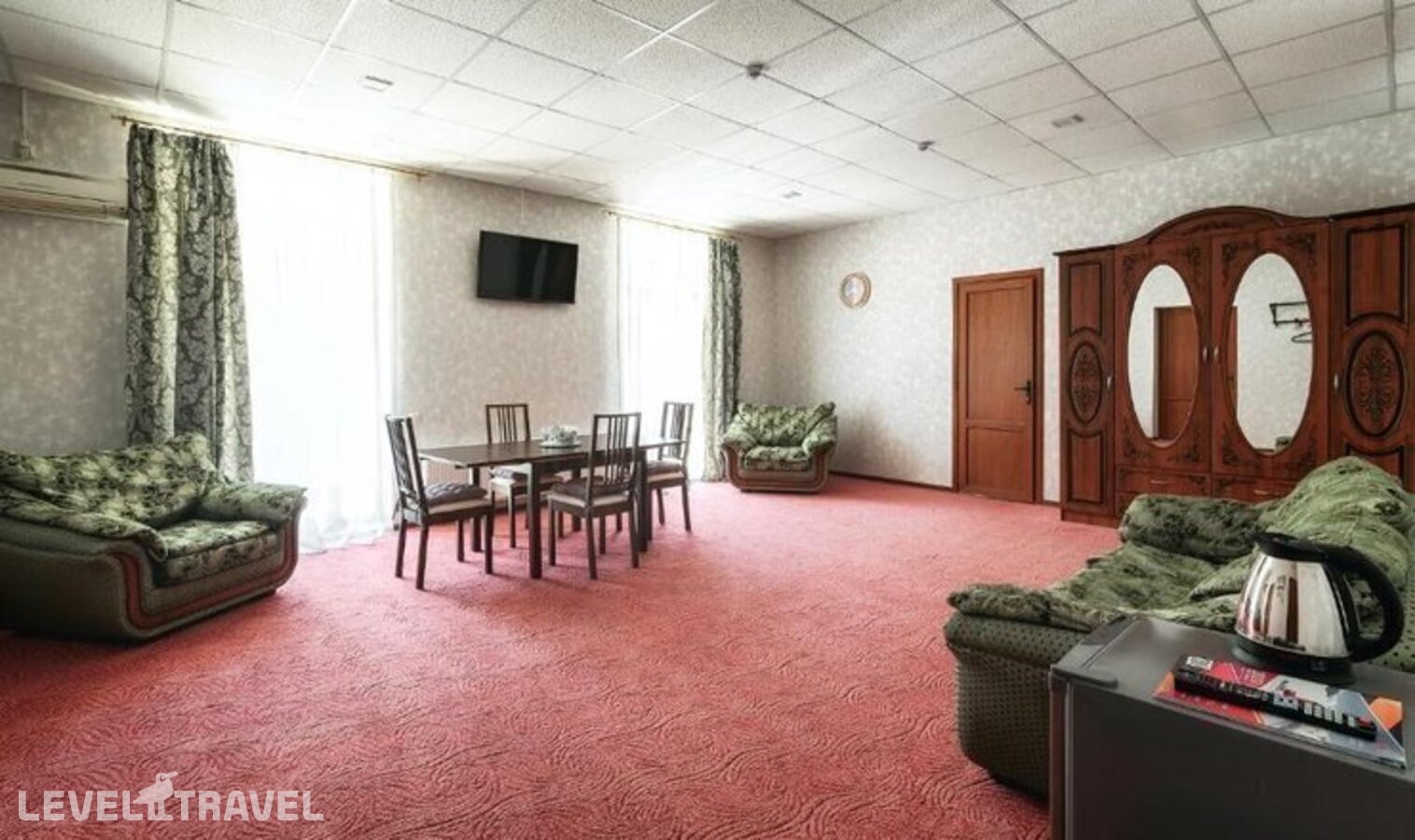 фотографии номера Шестиместный улучшенный семейный отеля Rodven Hotel в Россия(Эсто-Садок) - фото №4