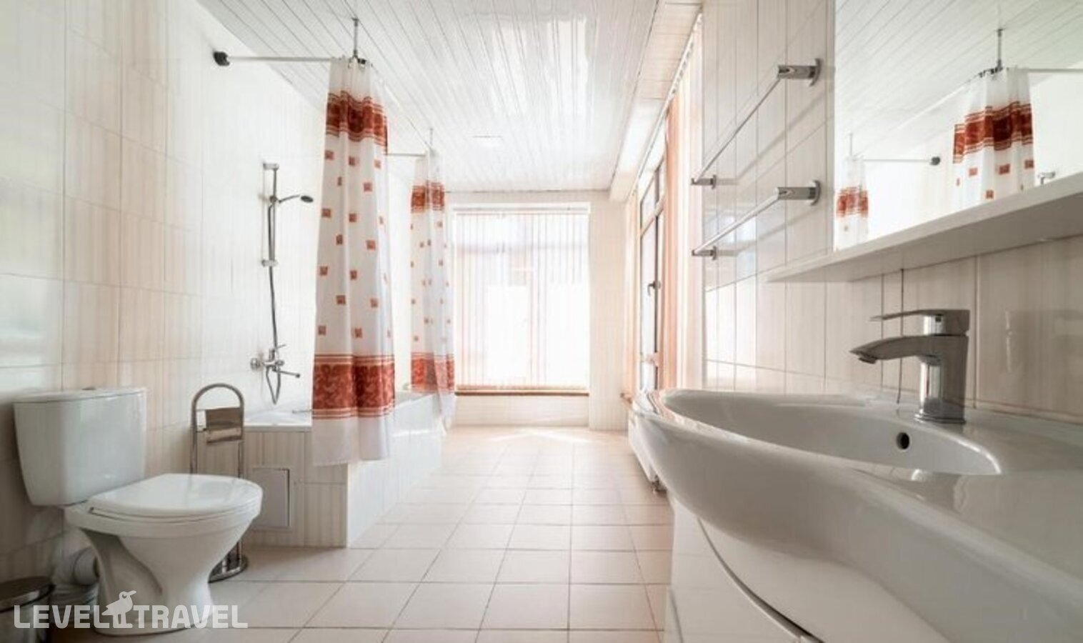 фотографии номера Шестиместный улучшенный семейный отеля Rodven Hotel в Россия(Эсто-Садок) - фото №3