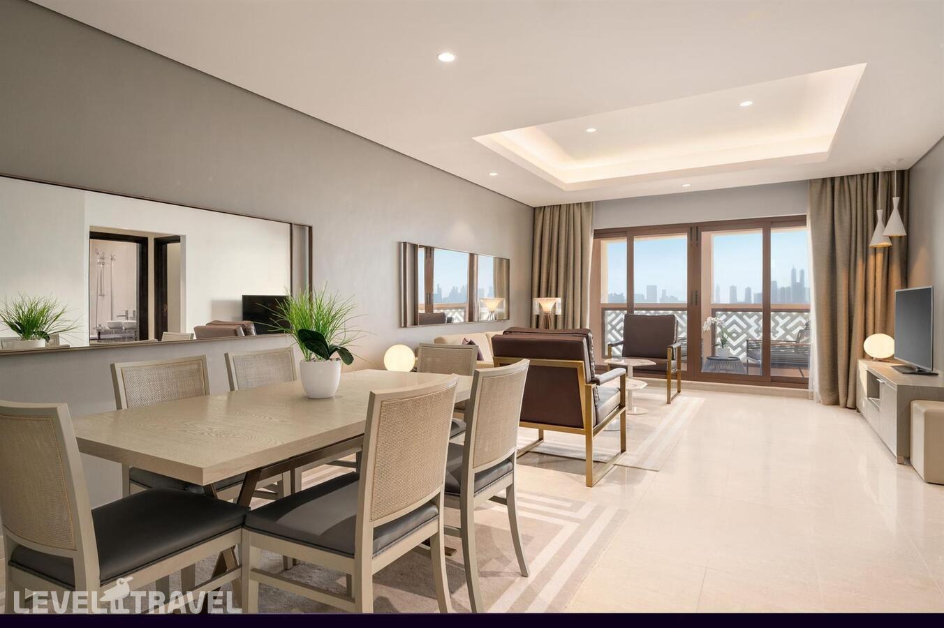 фотографии номера Семейные апартаменты Skyline (3 спальни) отеля Wyndham Residences The Palm в ОАЭ(Дубай Пальма) - фото №2