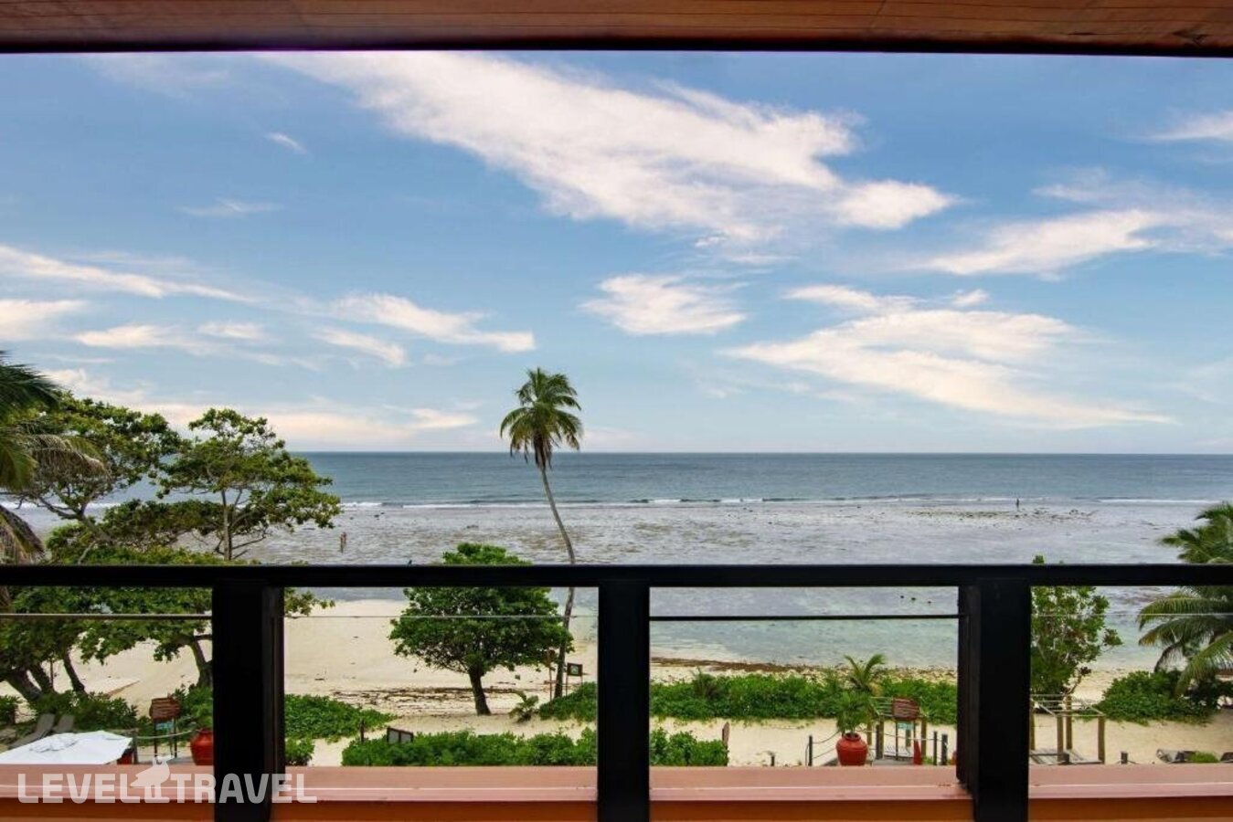 фотографии номера Премиум с видом на океан отеля Double Tree By Hilton Seychelles Allamanda Resort & Spa в Сейшелы(о. Маэ) - фото №14