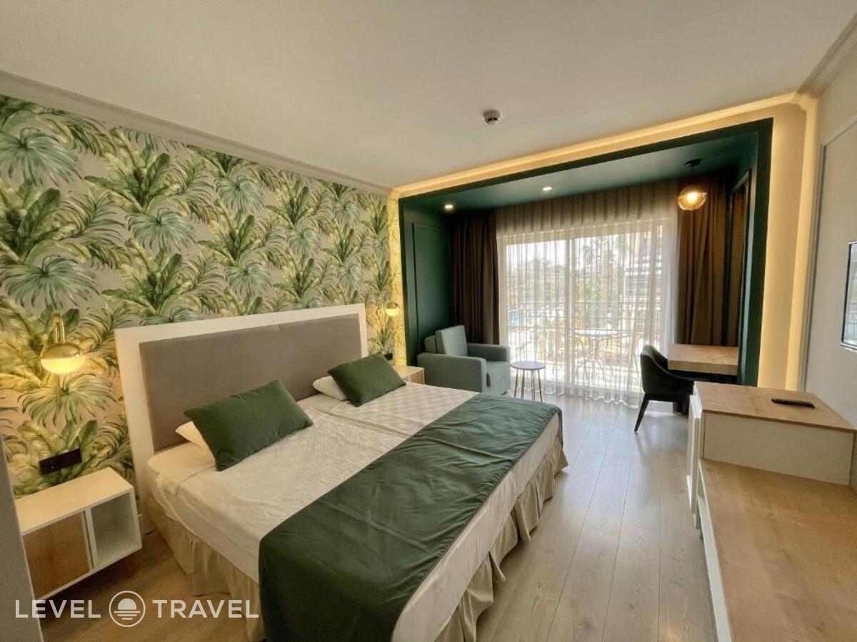 фотографии номера Стандартный с видом на море отеля L'Oceanica Beach Resort Hotel в Турция(Чамьюва) - фото №1