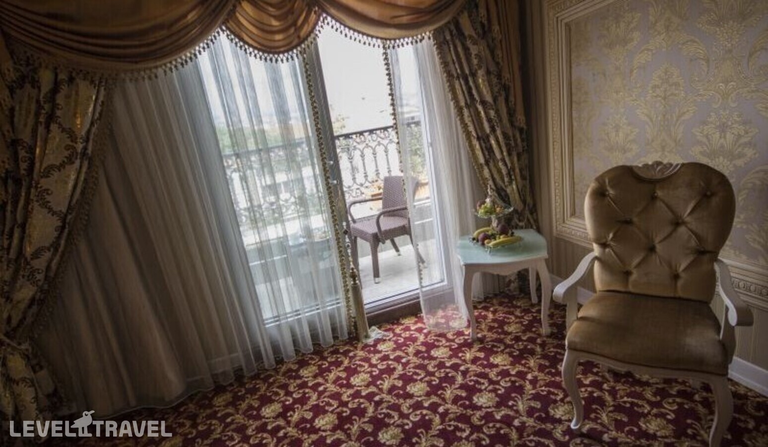 фотографии номера Улучшенный с балконом отеля Deluxe Golden Horn Sultanahmet в Турция(Фатих) - фото №4