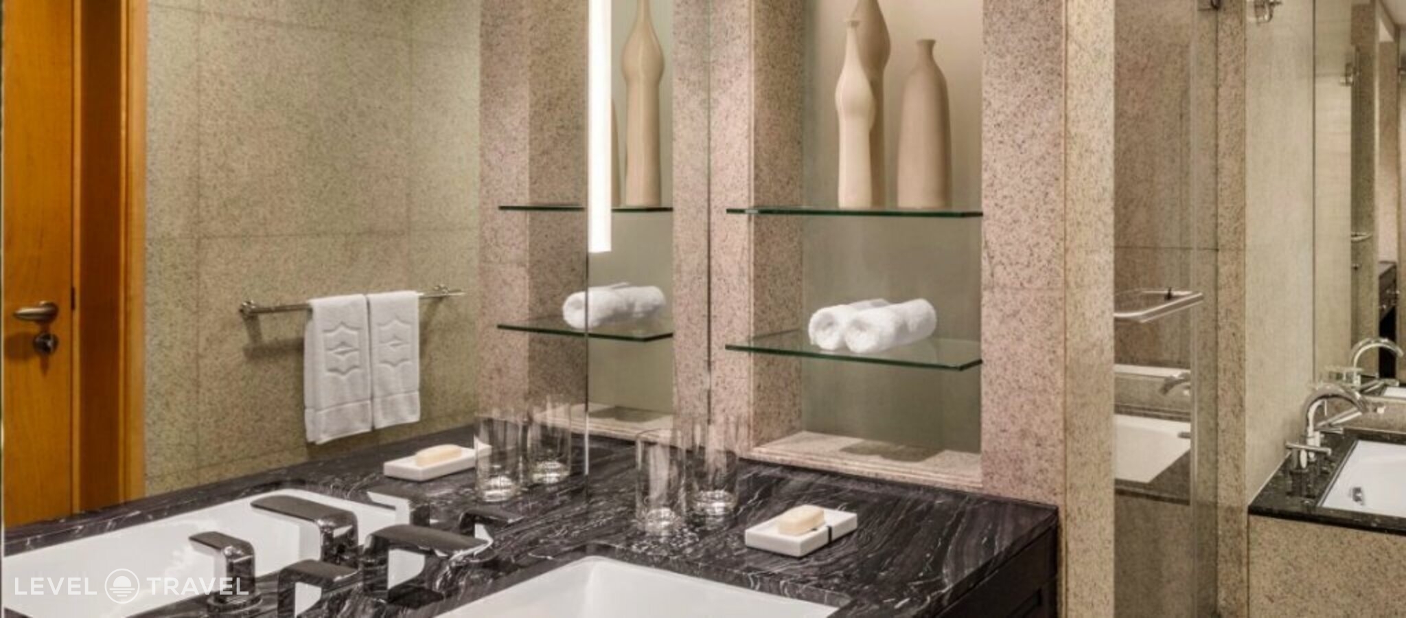 фотографии номера Представительский Horizon Club отеля Shangri-La Hotel Dubai Sheikh Zayed Road в ОАЭ(Дубай Джумейра) - фото №2