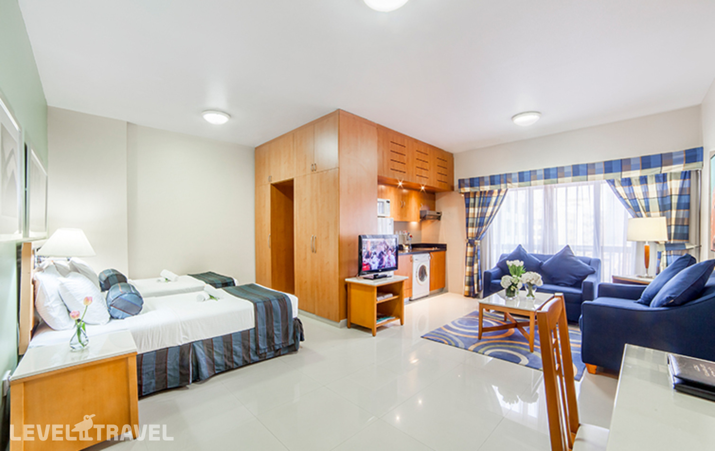 фотографии номера Семейный люкс отеля Golden Sands Hotel Apartments в ОАЭ(Бар Дубай) - фото №2