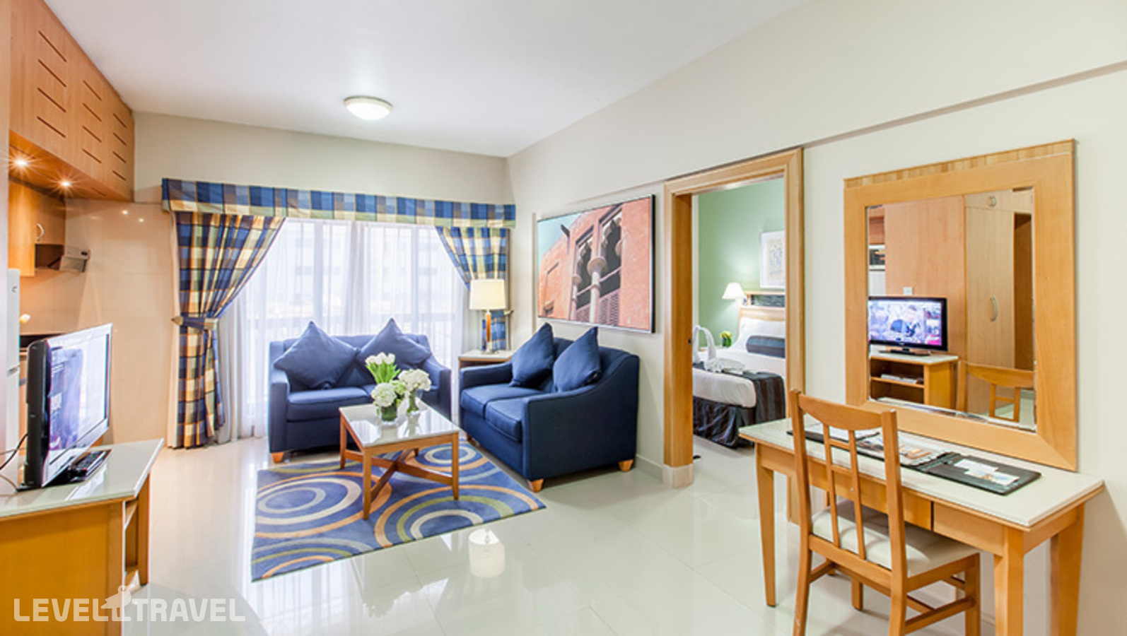 фотографии номера Семейный люкс отеля Golden Sands Hotel Apartments в ОАЭ(Бар Дубай) - фото №1