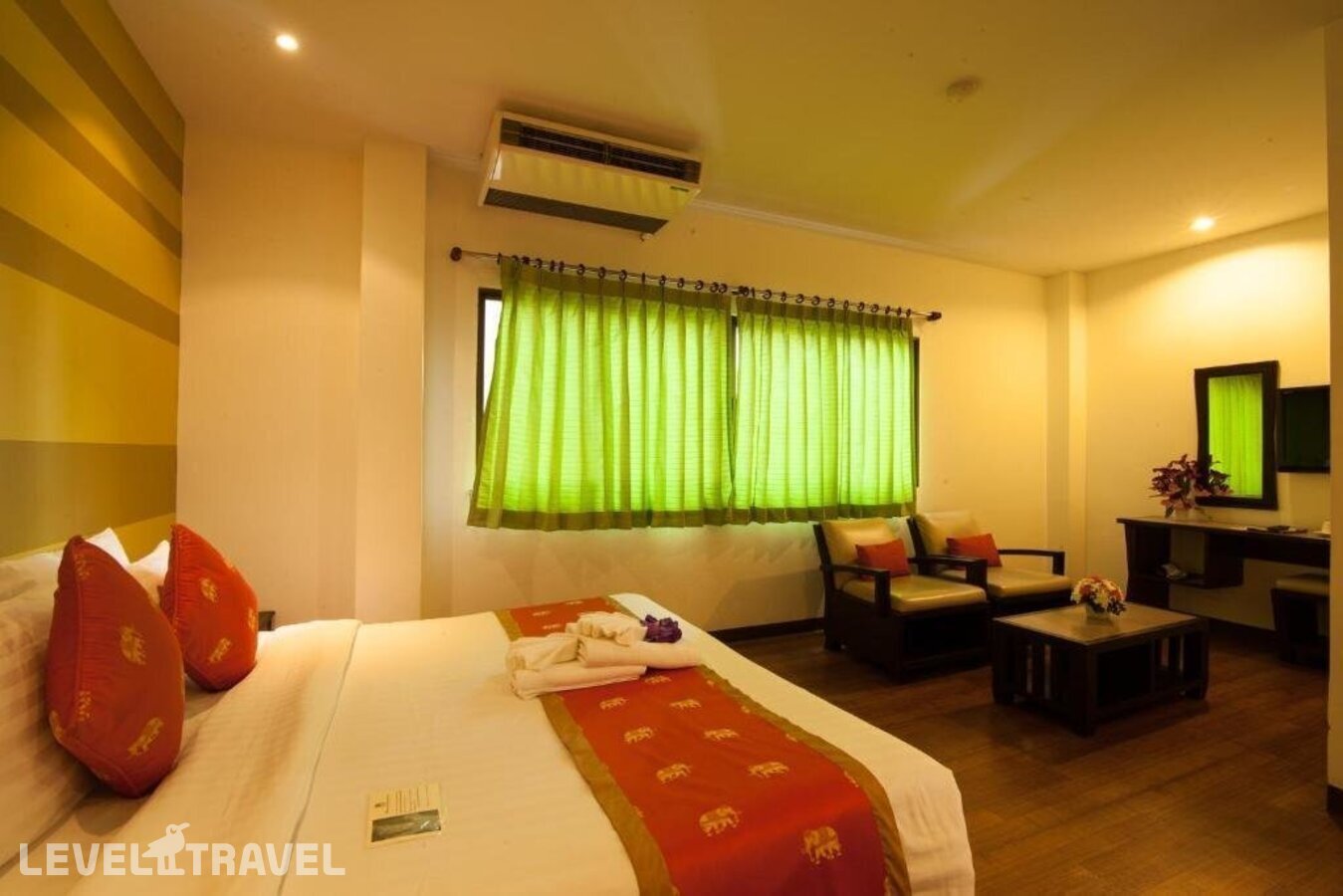 фотографии номера Гранд Делюкс отеля Woraburi Sukhumvit Hotel в Таиланд(Бангкок) - фото №1