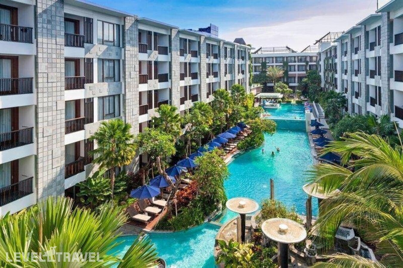 фотографии номера Люкс отеля Courtyard By Marriott Bali Seminyak в Индонезия(Семиньяк) - фото №6