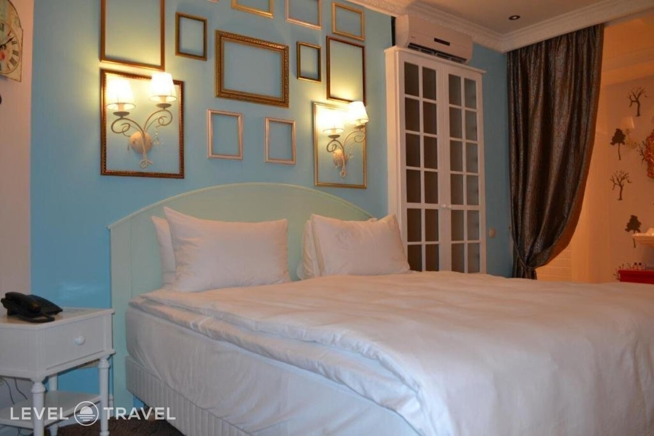 фотографии номера Делюкс отеля Piazza Boutique Hotel в Грузия(Батуми) - фото №3