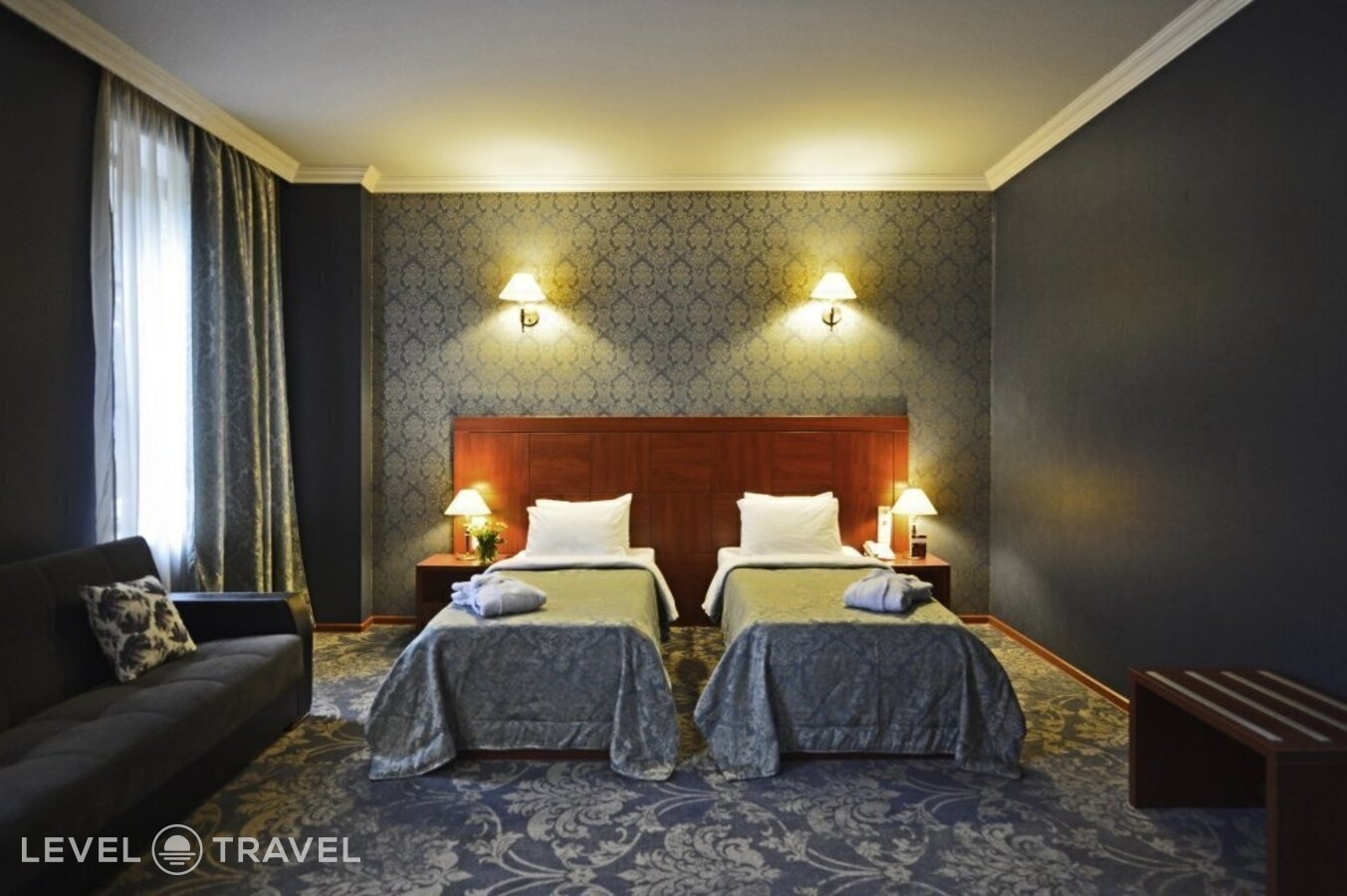 фотографии номера Номер Комфорт отеля Astoria Hotel Tbilisi в Грузия(Тбилиси) - фото №3