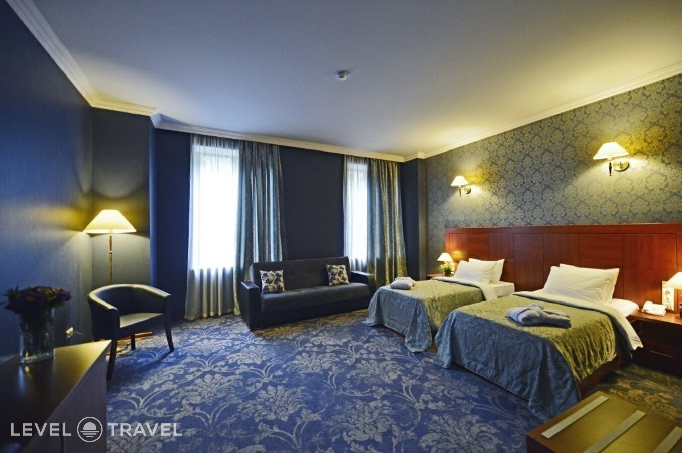 фотографии номера Номер Комфорт отеля Astoria Hotel Tbilisi в Грузия(Тбилиси) - фото №4