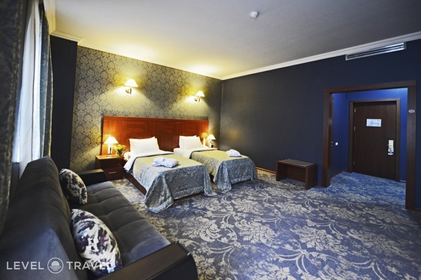 фотографии номера Номер Комфорт отеля Astoria Hotel Tbilisi в Грузия(Тбилиси) - фото №2