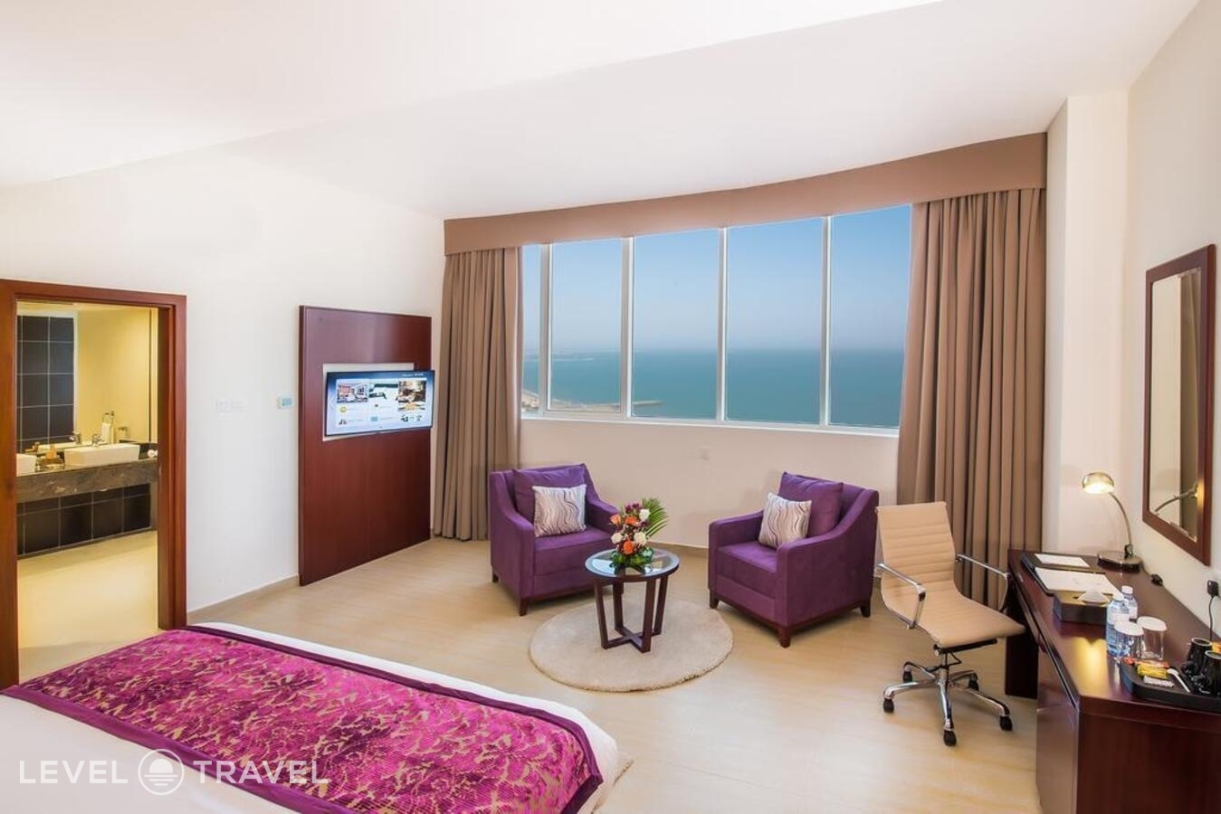 фотографии номера Семейный люкс (3 спальни) отеля V Hotel Fujairah (Ex. Landmark Hotel) в ОАЭ(Фуджейра) - фото №2