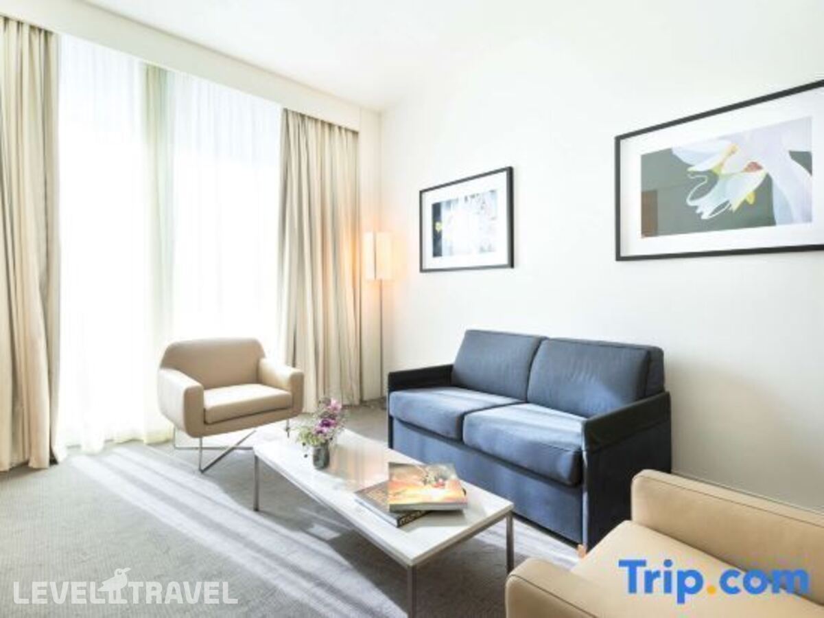 фотографии номера Улучшенный люкс отеля Novotel Abu Dhabi Al Bustan в ОАЭ(Абу-Даби) - фото №41