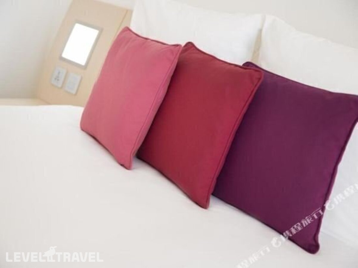 фотографии номера Улучшенный люкс отеля Novotel Abu Dhabi Al Bustan в ОАЭ(Абу-Даби) - фото №3