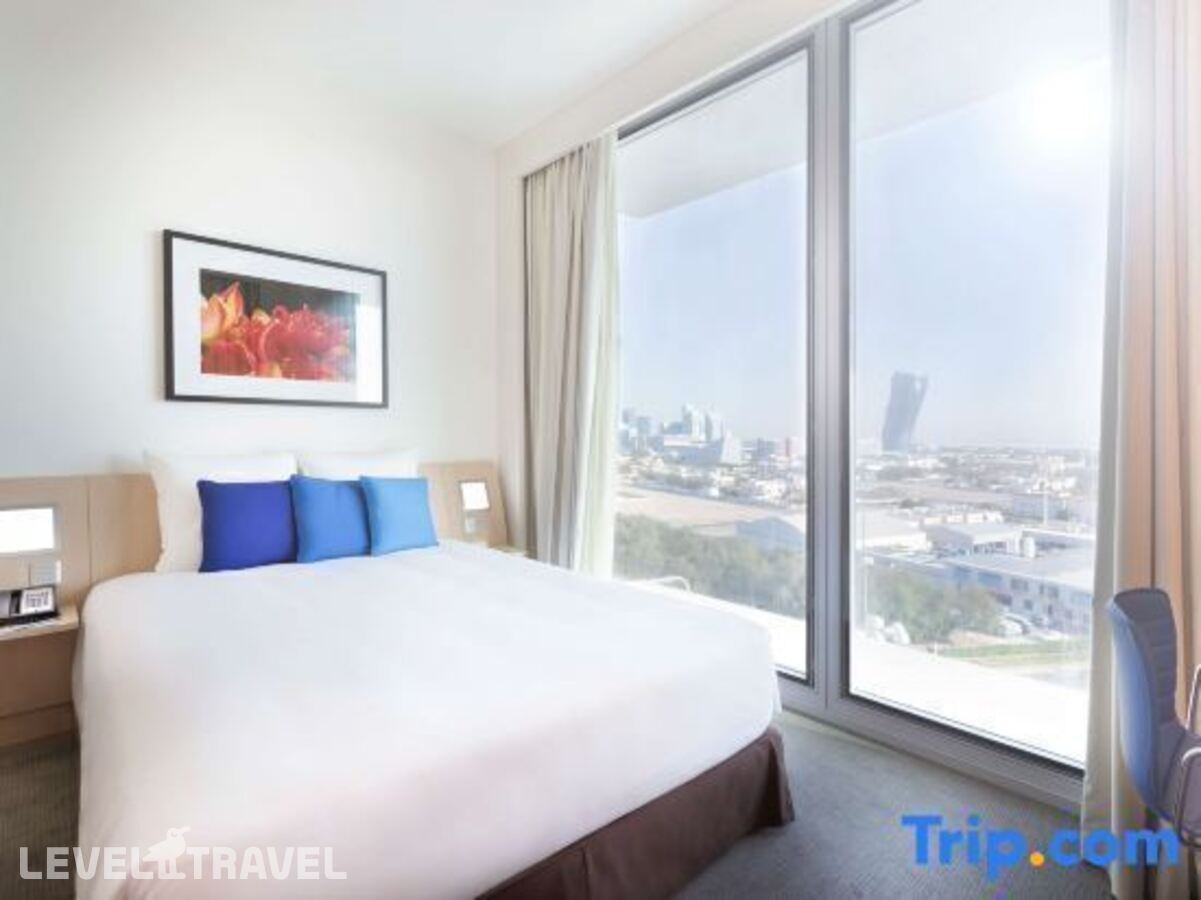 фотографии номера Улучшенный люкс отеля Novotel Abu Dhabi Al Bustan в ОАЭ(Абу-Даби) - фото №37