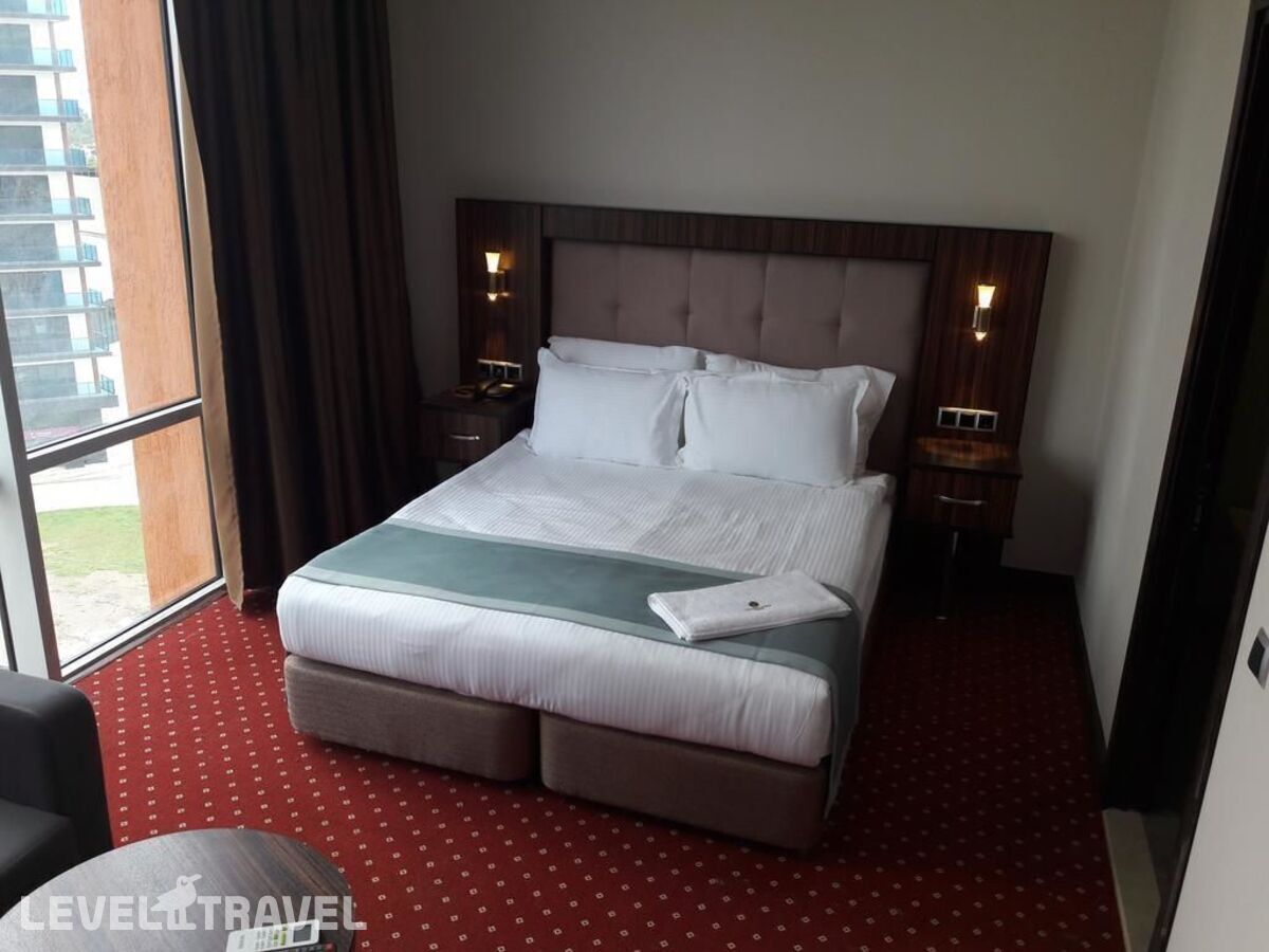 фотографии номера Стандартный номер отеля Legend Business Hotel Batumi в Грузия(Батуми) - фото №1