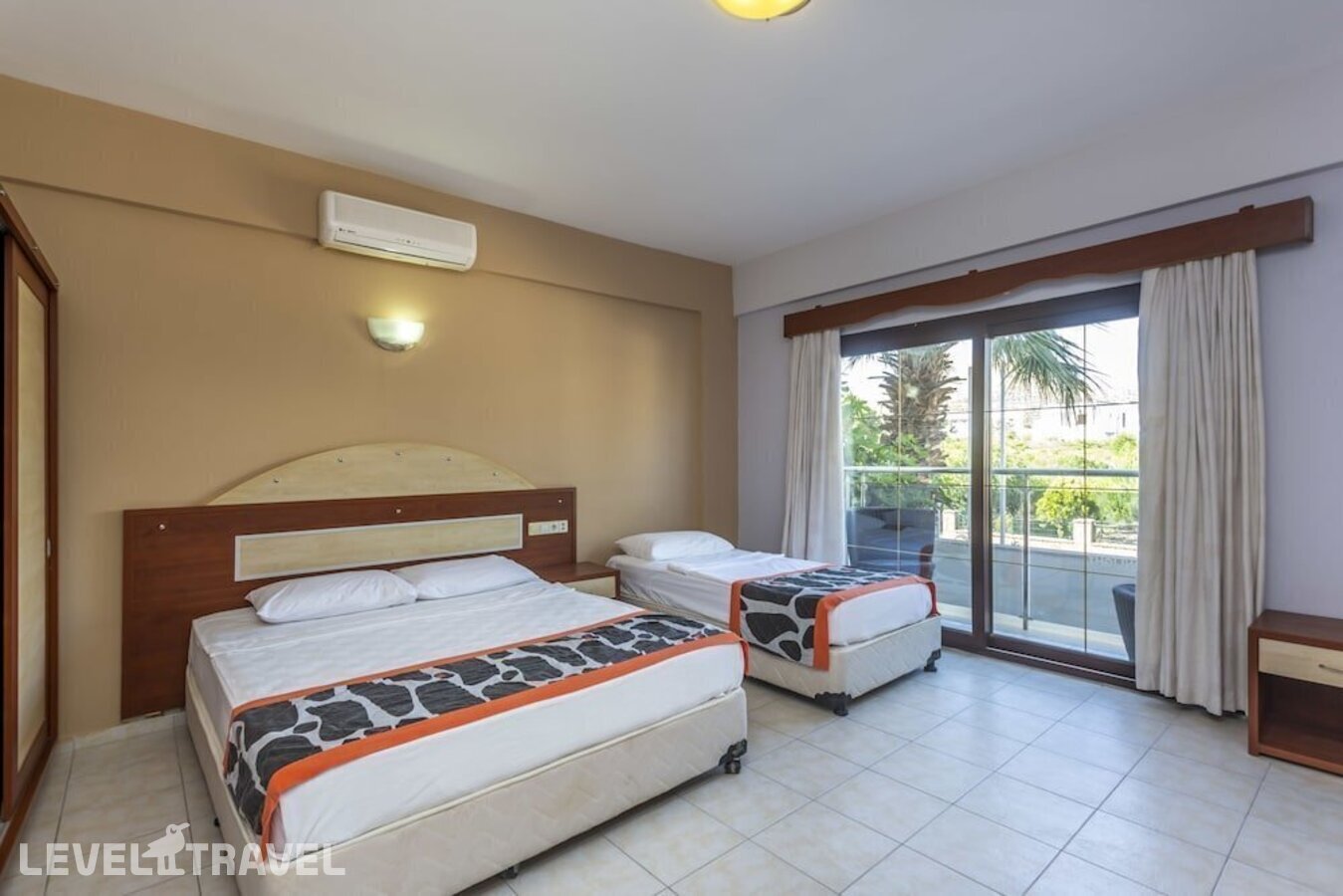 фотографии номера Стандартный с балконом отеля Maxsea Beach Hotel (Ex. Moonlight Hotel) в Турция(Тургутреис) - фото №2