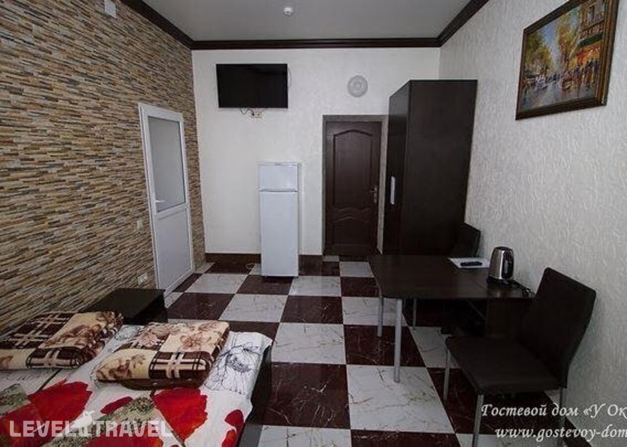 фотографии номера Семейный номер отеля Гостевой Дом У Оксаны в Россия(Сочи) - фото №8