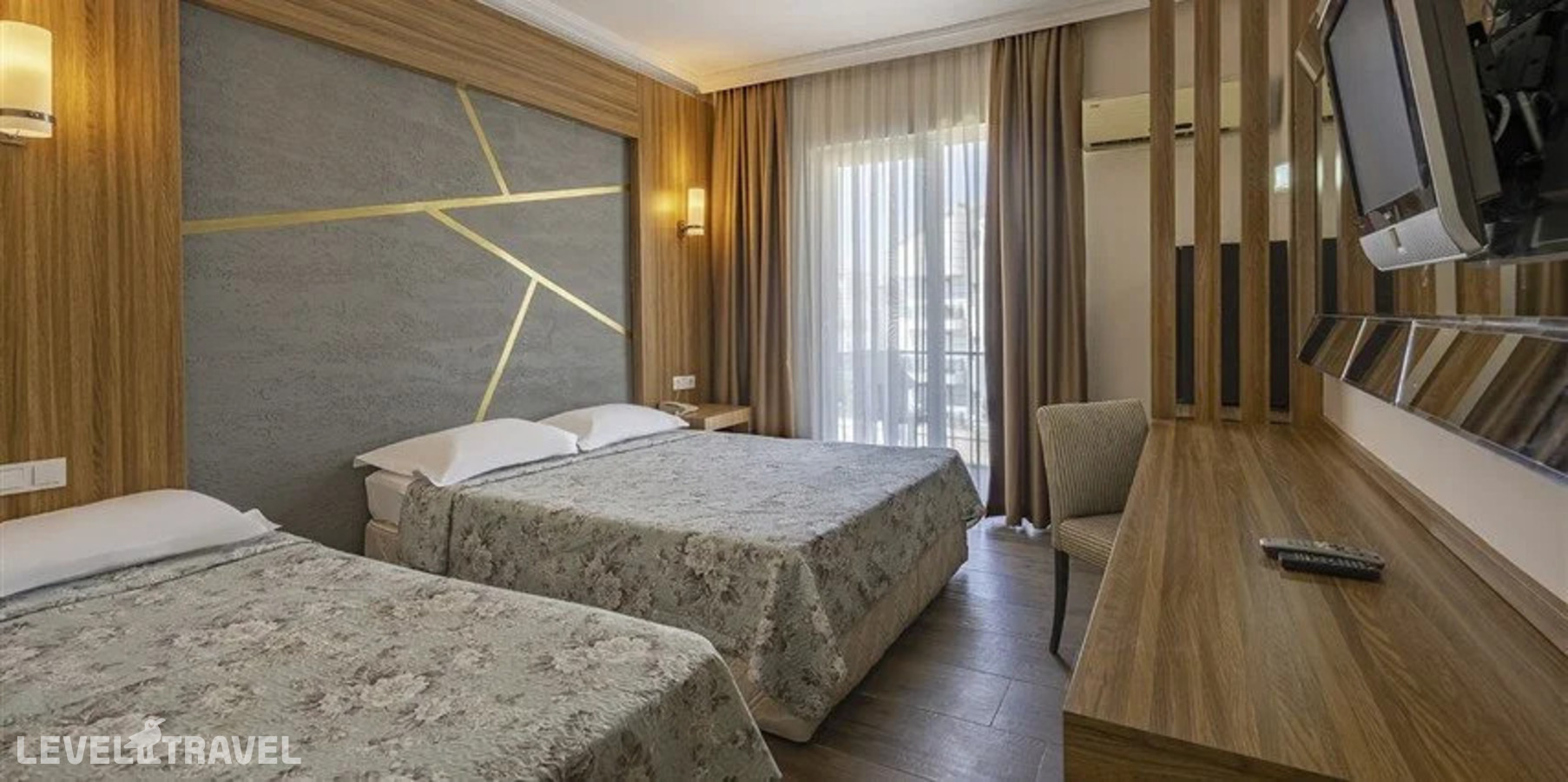 фотографии номера Трехместный номер отеля Dionisus Hotel в Турция(Кадрие) - фото №1