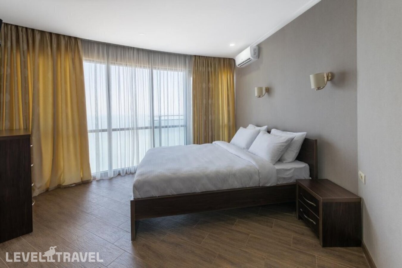 фотографии номера Делюкс отеля Orbi Sea Towers Hotel в Грузия(Батуми) - фото №5